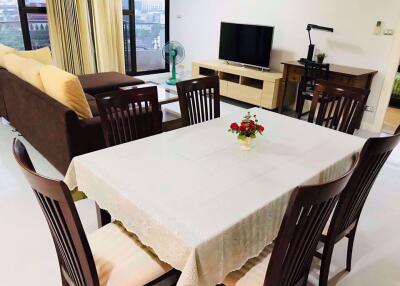 2 bed Condo in Supalai Place Condominium Khlong Tan Nuea Sub District C07185