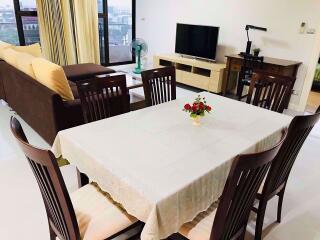 2 bed Condo in Supalai Place Condominium Khlong Tan Nuea Sub District C07185