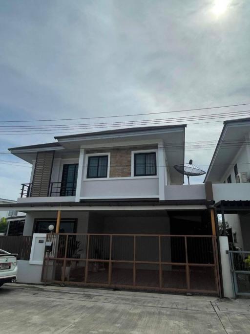 House for sale in Ang Sila, semi-detached house, Pimtha Village, Ang Sila, Mueang Chonburi, Chonburi Province.