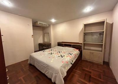 Condo for rent, Sriracha, Eastern Tower Condominium, sea view, beautiful room, move in ready