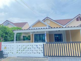 Semi-detached house for sale in Chonburi Ready to renovate Mantra Village, Napa, Chonburi