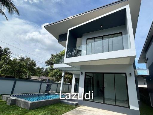 Brand New 3-Bedroom Villa: Modern Elegance Just a Stone