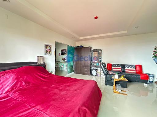 1 Bedroom Condo in Beach 7 Condo Jomtien C011192