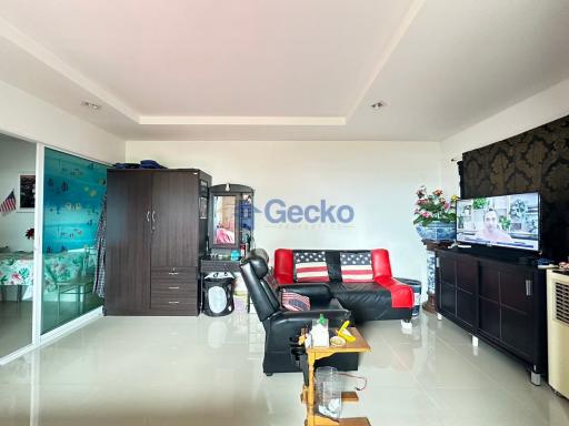 1 Bedroom Condo in Beach 7 Condo Jomtien C011192