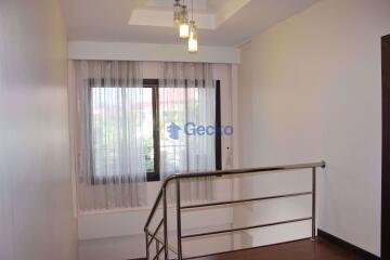 3 Bedrooms House in European Home Place East Pattaya H002988