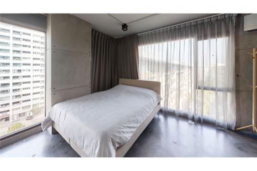 Loft-Style Unit: 3 Beds, 3 Baths with Smart Features at The Clover, Thonglor