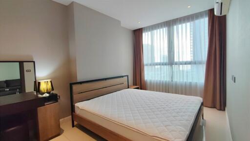 1-Bedroom Condo on Pratamnak Hill