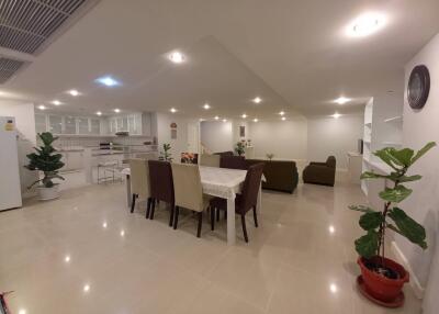 For RENT : Le Premier 2 / 3 Bedroom / 4 Bathrooms / 259 sqm / 60000 THB [11081823]