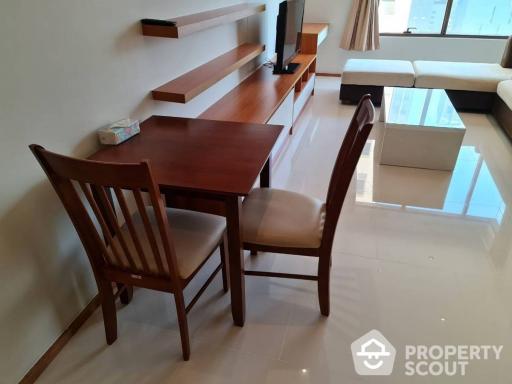 1-BR Condo at The Emporio Place near BTS Phrom Phong