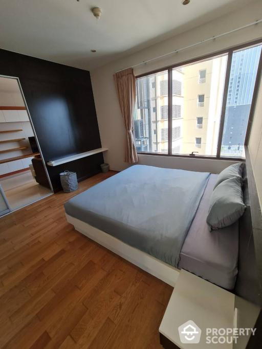 1-BR Condo at The Emporio Place near BTS Phrom Phong