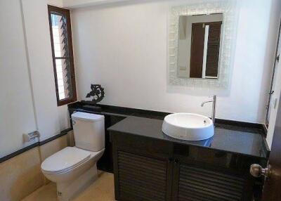 3-BR Apt. near BTS Phrom Phong