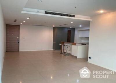 2-BR Condo at The River Condominium near BTS Saphan Taksin