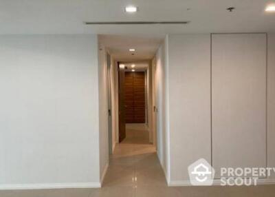 2-BR Condo at The River Condominium near BTS Saphan Taksin