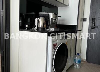 Condo at Chapter Charoennakhon - Riverside for rent