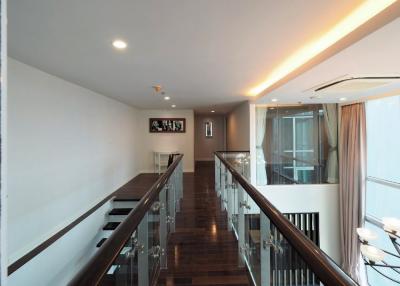 Circle Condominium  4 Bed Penthouse For Rent Near MRT