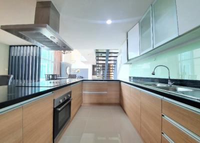 Circle Condominium  4 Bed Penthouse For Rent Near MRT