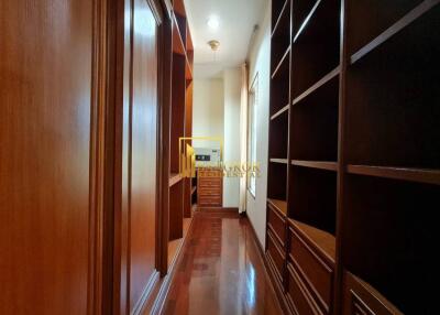 Large 4 Bedroom Apartment in Sukhumvit 39