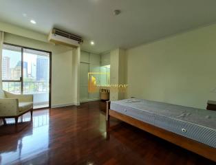 Large 4 Bedroom Apartment in Sukhumvit 39