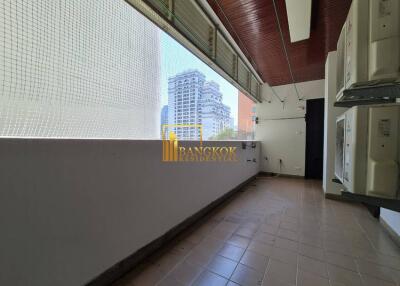 Large 4 Bedroom Apartment in Sukhumvit 39