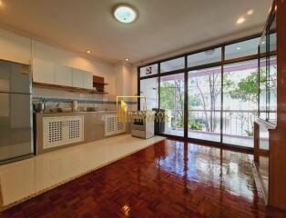 3 Bedroom Family Friendly Apartment in Phrom Phong