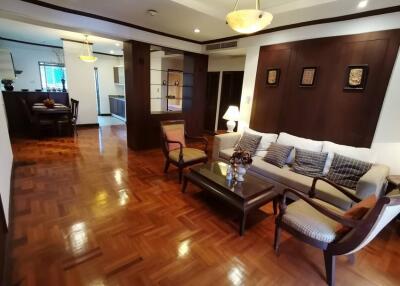 2 Bed Apartment For Rent in Chit Lom BR20128AP