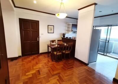 2 Bed Apartment For Rent in Chit Lom BR20128AP