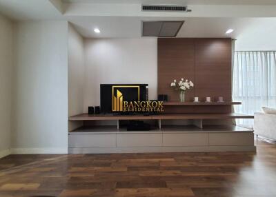 The Rajdamri  2 Bed Condo For Rent in Ratchadamri