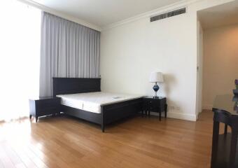 Royce Private Residence  3 Bedroom Condo For Rent in Asoke