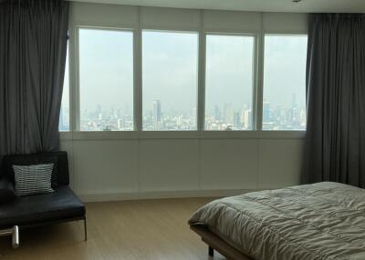 Millennium Residence  3 Bedroom Condo For Rent in Asoke