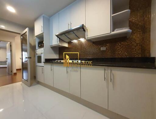 3 Bedroom Apartment in Asoke For Rent