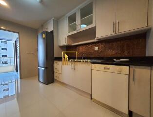 3 Bedroom Apartment in Asoke For Rent