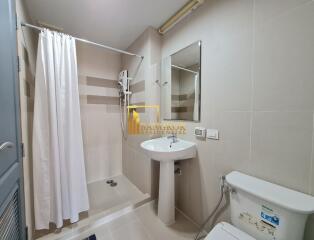 2 Bedroom Apartment in Phrom Phong