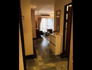 1 Bedroom For Rent in Prasarnmitr Condo Asoke