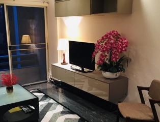 1 Bedroom For Rent in Prasarnmitr Condo Asoke