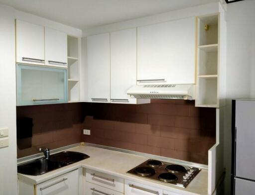 2 Bedroom For Rent in Grand Park View Asoke