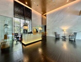 Sindhorn Tonson  Elegant 1 Bedroom Luxury Condo