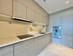 Sindhorn Tonson  Elegant 1 Bedroom Luxury Condo