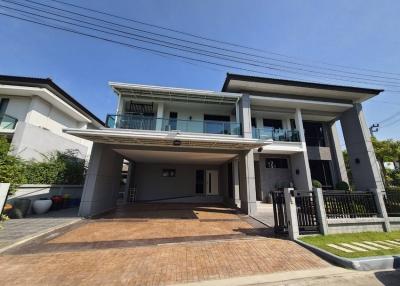 5 Bedroom House For Rent in The City Pattanakarn