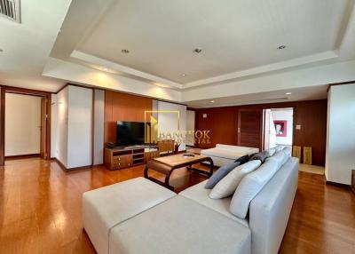 Sukhumvit House Condominium  Wonderful 4 Bedroom Property in Asoke