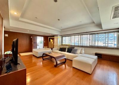 Sukhumvit House Condominium  Wonderful 4 Bedroom Property in Asoke