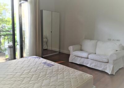 3 Bedroom Apartment For Rent in Sukhumvit 42 Ekkamai