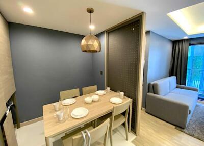 Stylish 2 Bedroom Serviced Apartment For Rent in Thonglor