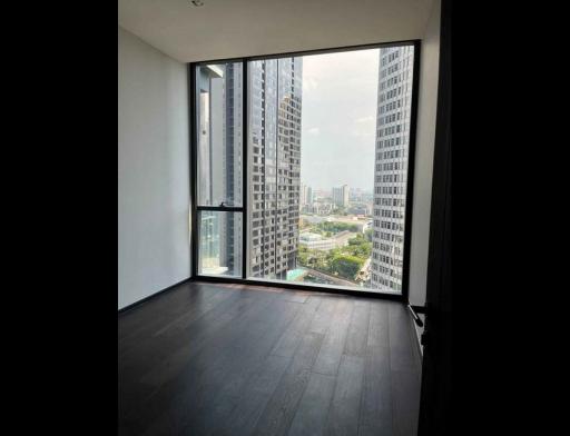 Laviq Sukhumvit 57  3 Bedroom Condo For Sale