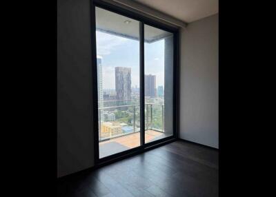 Laviq Sukhumvit 57  3 Bedroom Condo For Sale