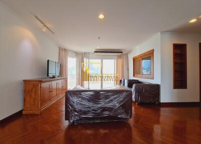 3 Bedroom For Rent in Baan Suan Plu Condo, Sathorn