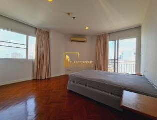 3 Bedroom For Rent in Baan Suan Plu Condo, Sathorn