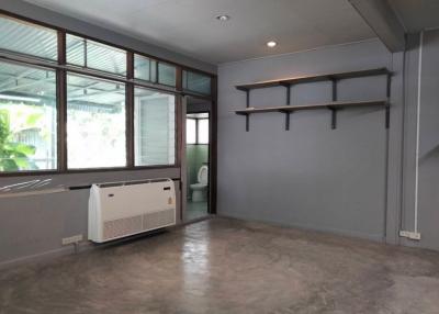 5 Bedroom House For Rent or Sale in Phra Khanong