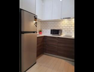 1 Bedroom Condo  Noble Ploenchit