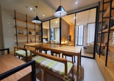 1 Bedroom Condo  Noble Ploenchit