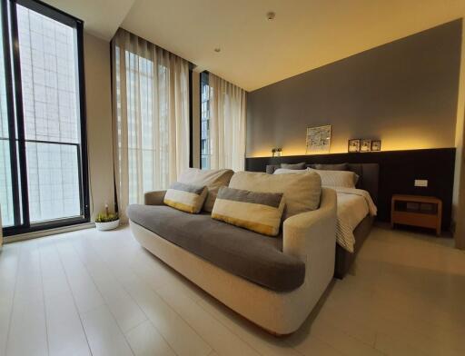 1 Bedroom Condo  Noble Ploenchit